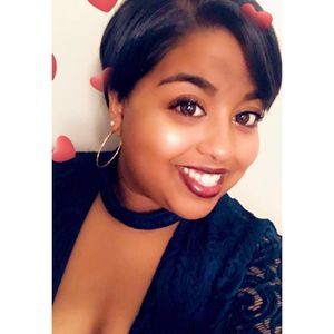 Meet your Posher, Azzy